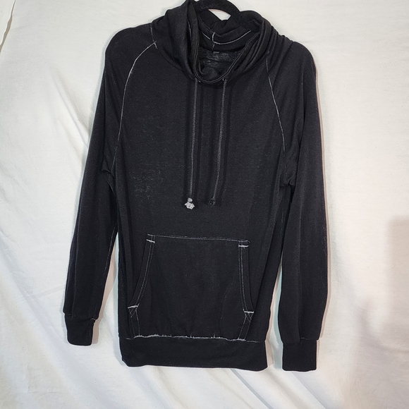 Derek Heart Tops - Derek Heart Classic Black Hoodie